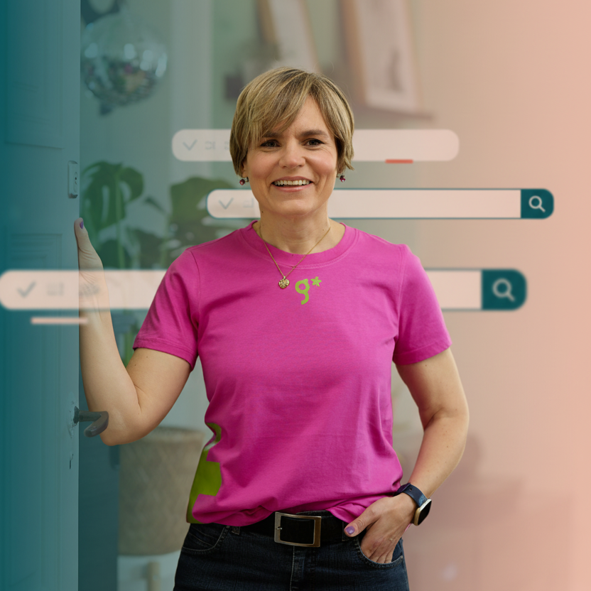 Tanja Volk von den Gestaltungsfreunden vor stilisierten Google-Suchleisten &ndash; Blogbeitrag &uuml;ber weniger Klicks bei Google und AI Overviews